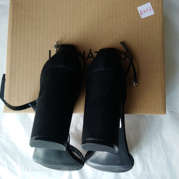 BNIB Block Heel Suede Sandals Size10 - Picture 2 of 3